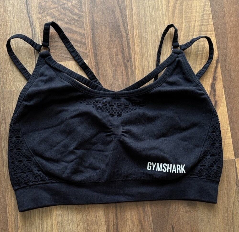 Gymshark Size M Black Seamless Lightweight Sports Bra